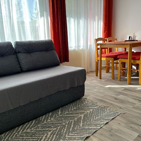 Centr00M Apartman Dunafoldvar Exterior photo